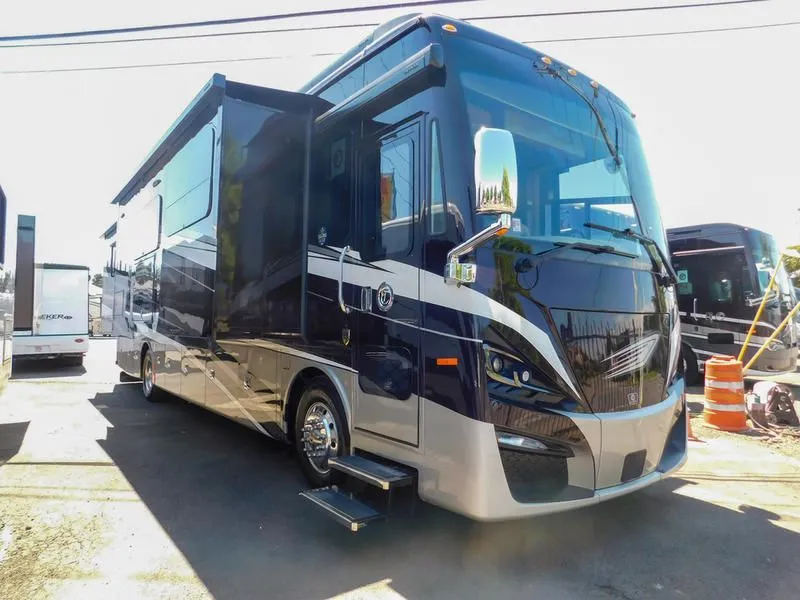 2023 Tiffin Motorhomes Phaeton 40IH