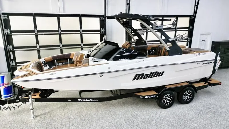 2020 Malibu Boats 23 MXZ in Broadway, NC