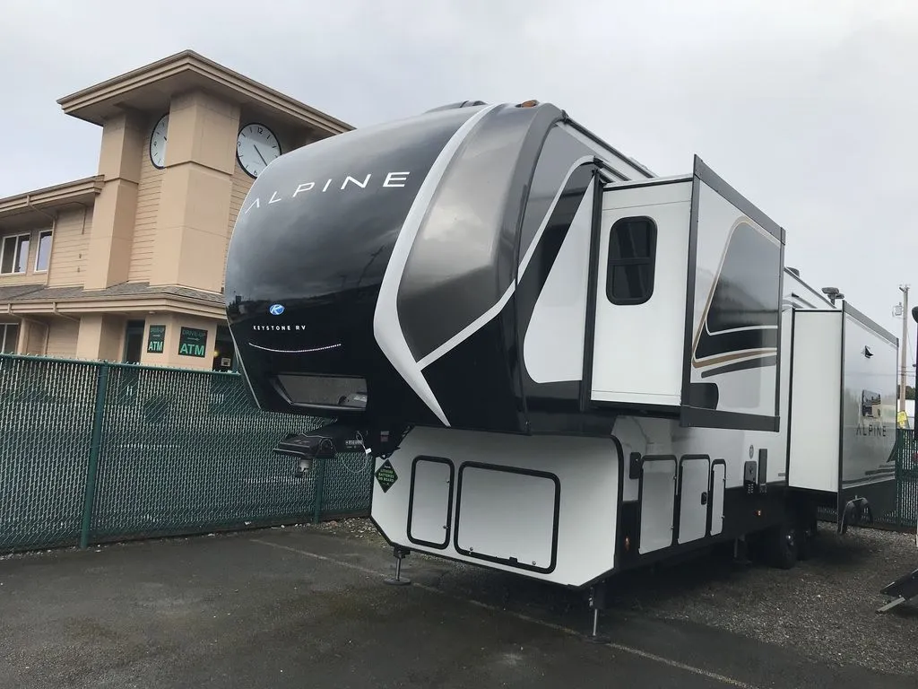 2024 Keystone RV Alpine 3303CK