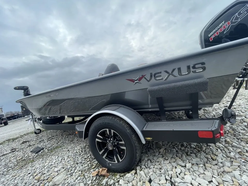 2024 Vexus AVX1880