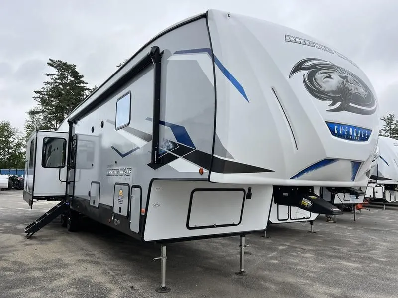 2023 Forest River RV  Cherokee Arctic Wolf 3660SUITE