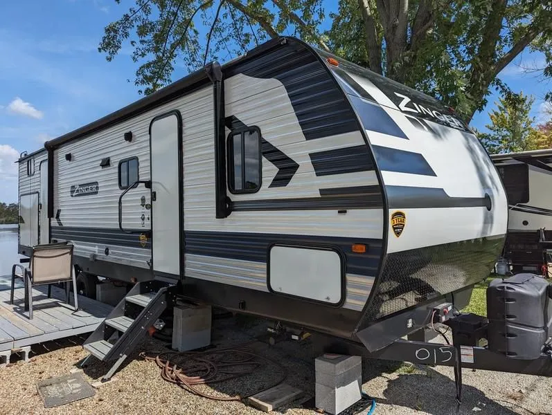 2022 CrossRoads RV Zinger ZR328SB