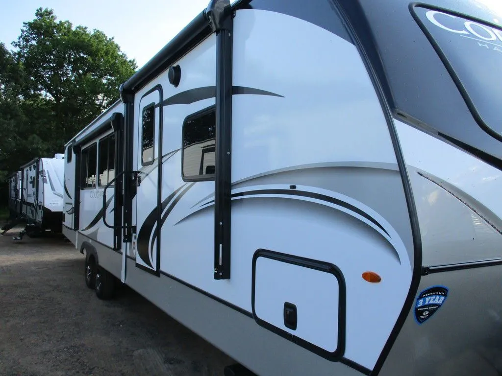 2023 Keystone RV Cougar Half-Ton 34TSB