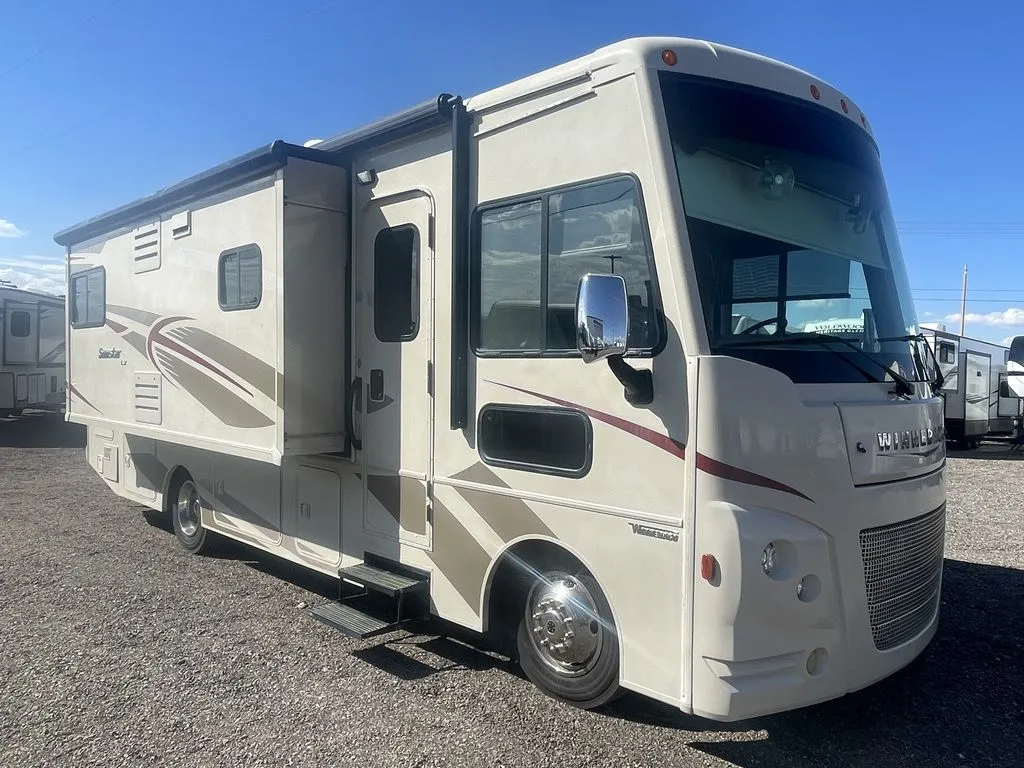 2017 Winnebago Sunstar LX 27N