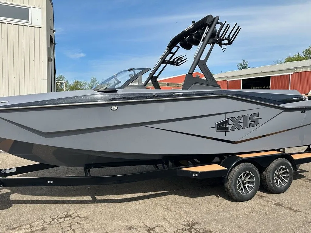2023 Axis Wake Research T235
