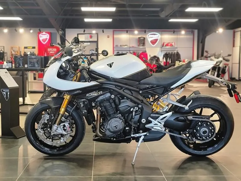 2023 Triumph Speed Triple RR