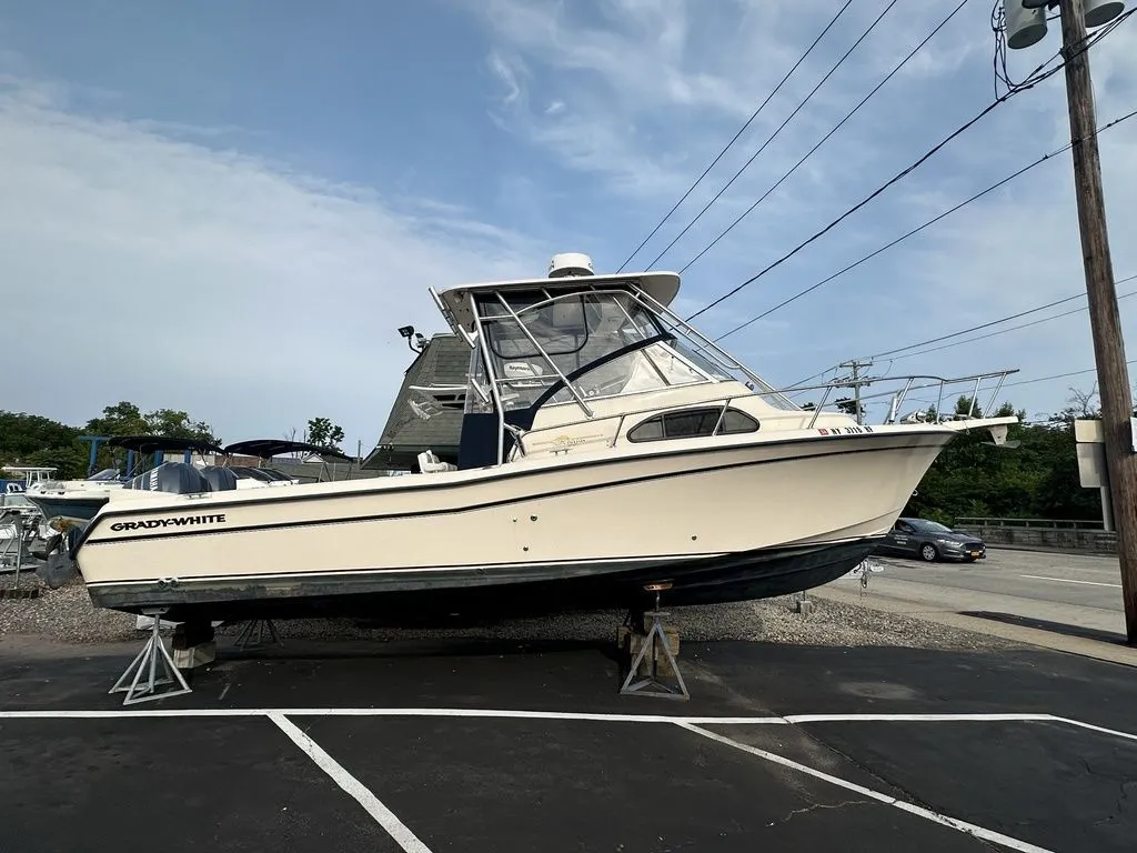 2005 Grady White 282 Sailfish Walkaround