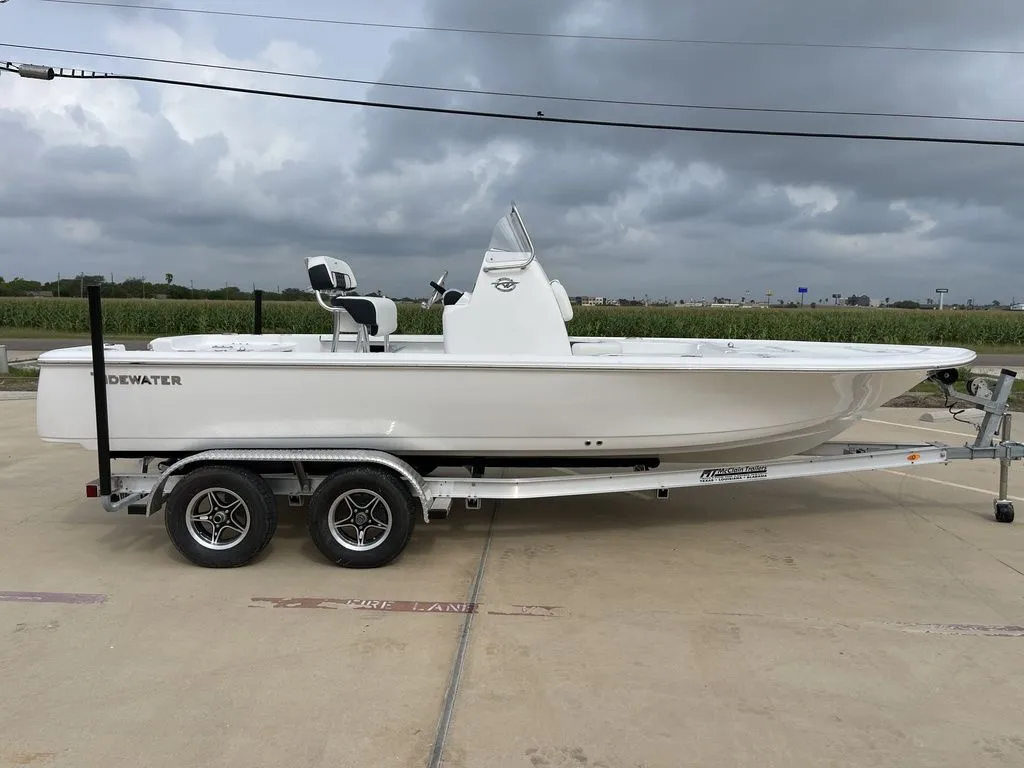 2023 TideWater Boats 2110 Bay Max Tunnel in Beaumont, TX