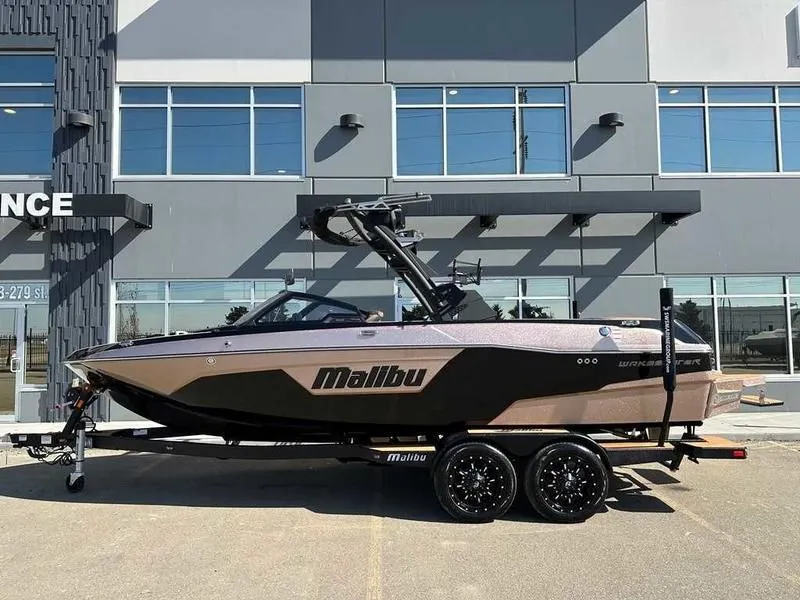 2023 Malibu Boats Wakesetter 23 LSV