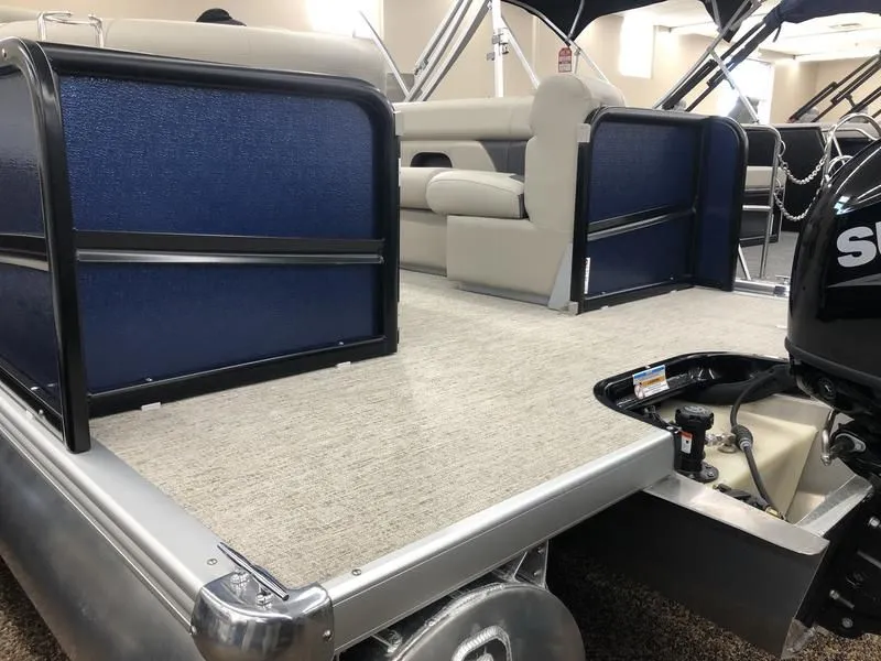 2018 Premier 240 CASTAWAY