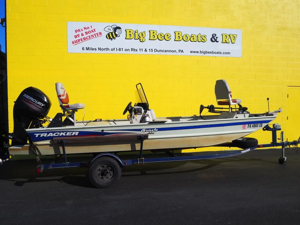 2013 Tracker Boats GRIZZLY 1860 CC