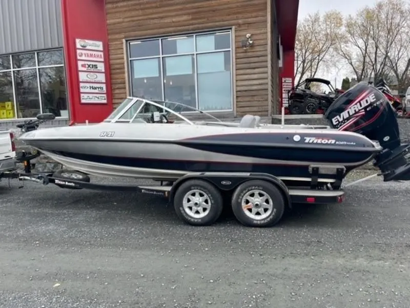 2006 Triton 21 SF