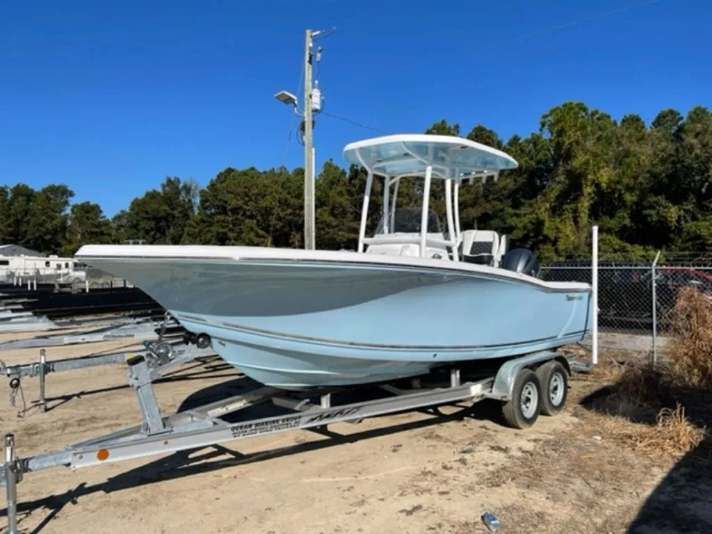 2023 TideWater Boats 220 CC Adventure