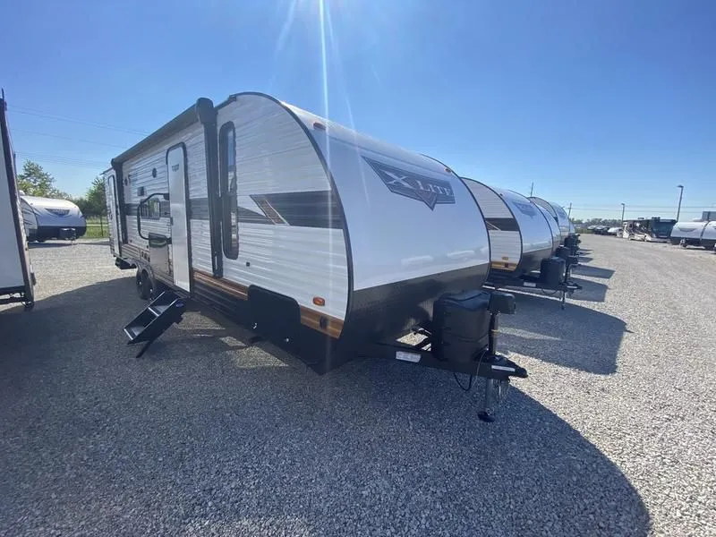 2023 Forest River Wildwood X-Lite Midwest 263BHXL