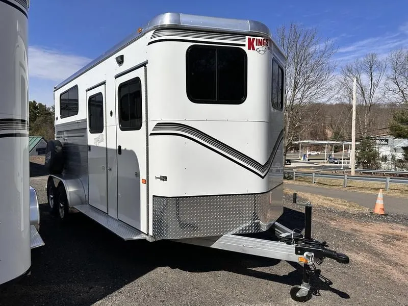 2023 Kingston Trailers  Warm Blood Classic Elite 2-Horse with Dressing Room