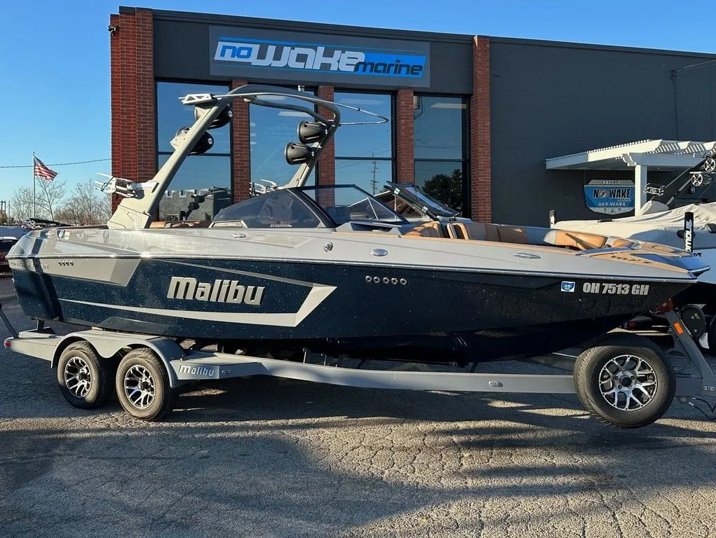 2022 Malibu Boats 23 MXZ in Cincinnati, OH