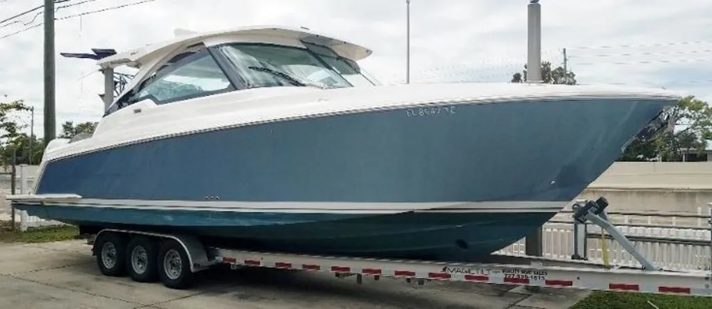 2022 Tiara Yachts 38LX in Meredith, NH