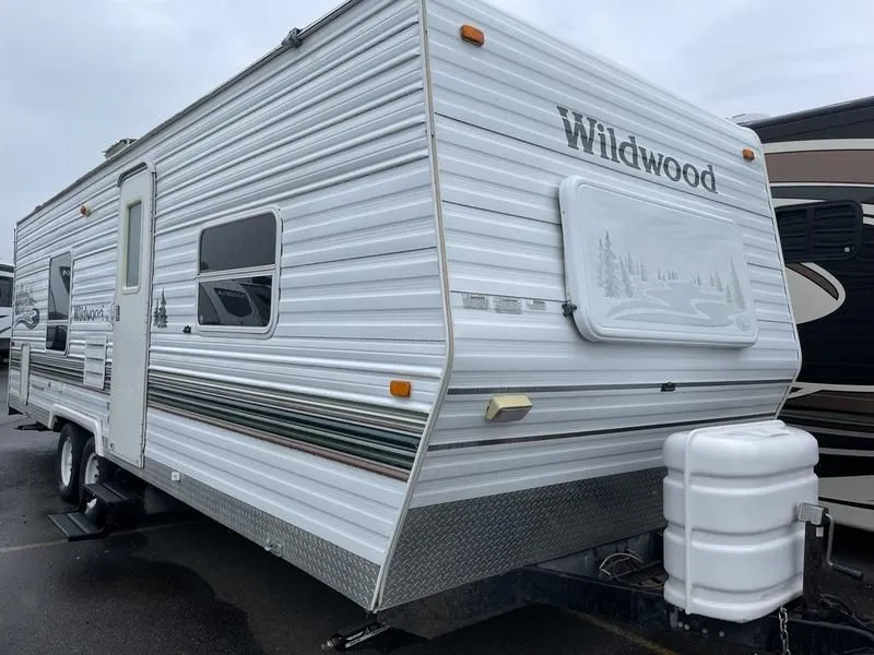 2004 Forest River WILDWOOD 23rbs