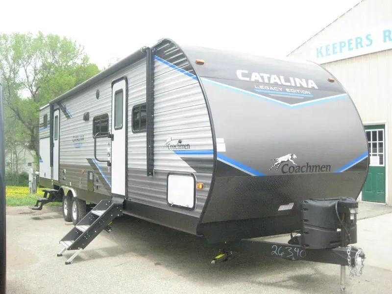 2022 Coachmen Catalina Legacy Edition 323BHDSCK