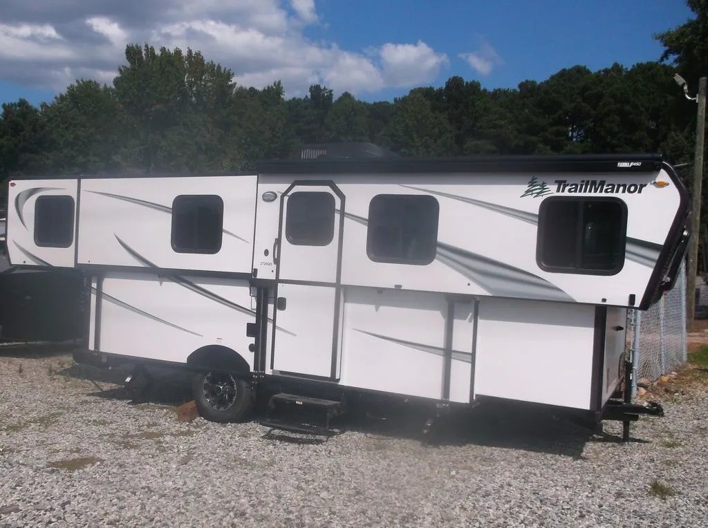 2023 TrailManor 2720 Series 2720QS