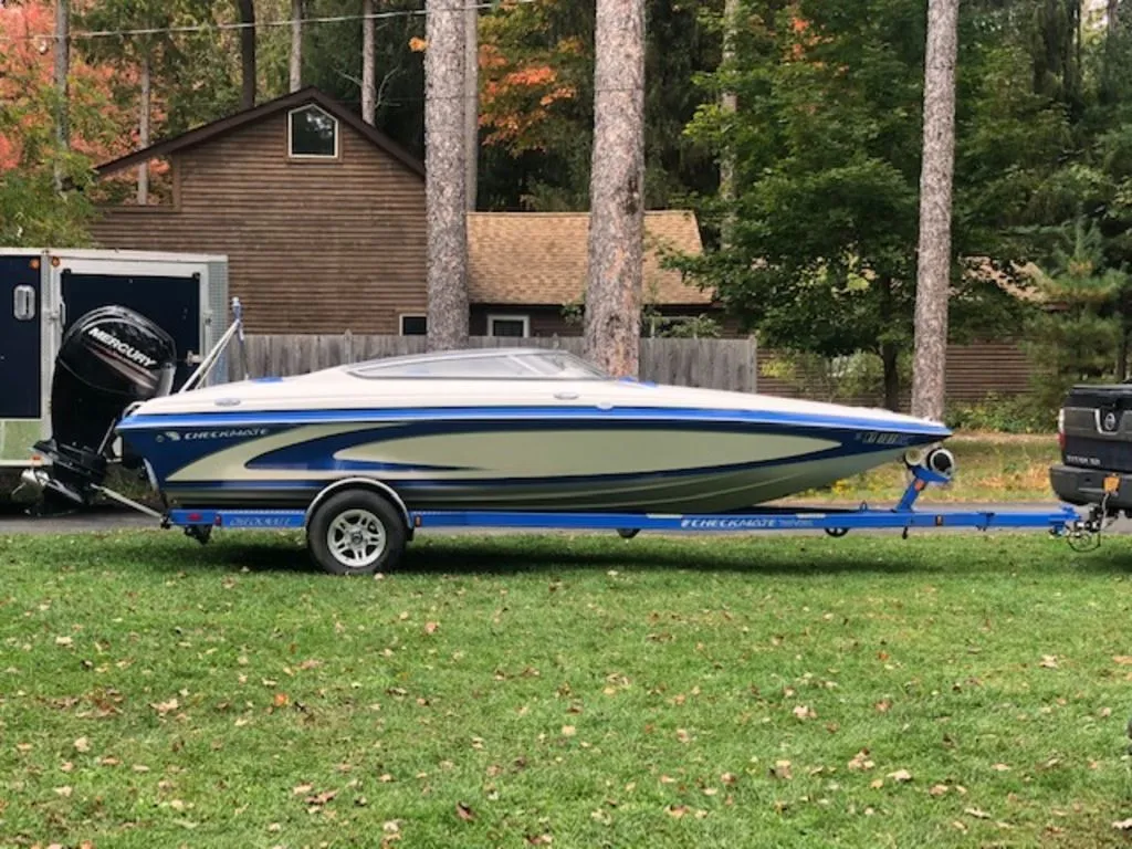 2012 Checkmate 2000 brx