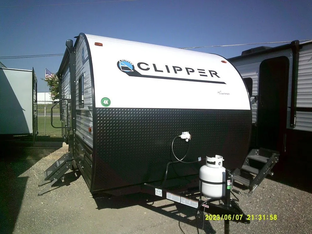 2023 Coachmen Clipper 4K Series 182DBU