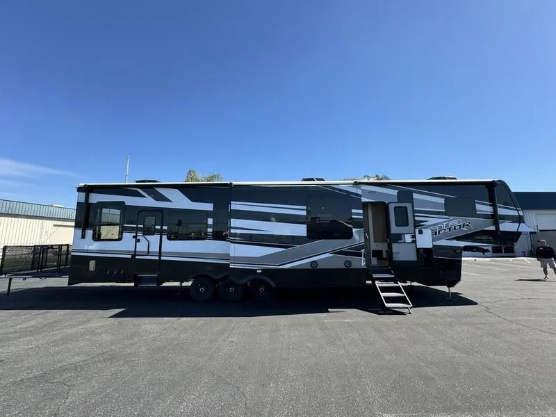 2024 Keystone RV Raptor 431