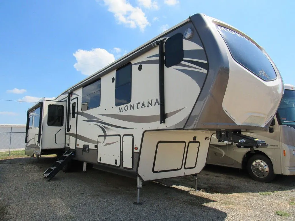 2018 Keystone RV Montana 3811MS
