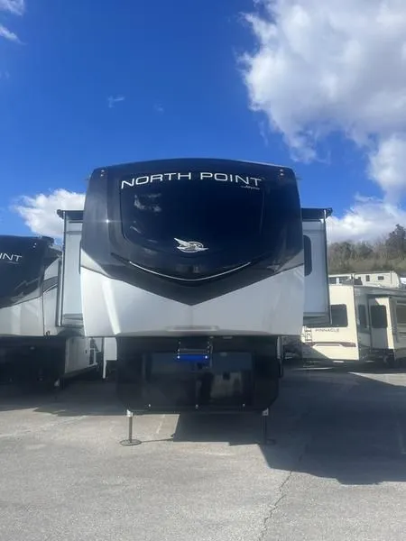 2022 Jayco North Point 382FLRB