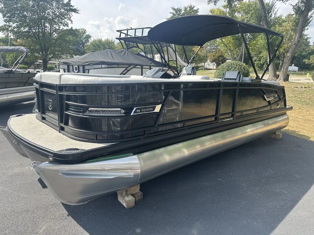 2023 Godfrey AquaPatio 255 SBC in Round Lake, IL