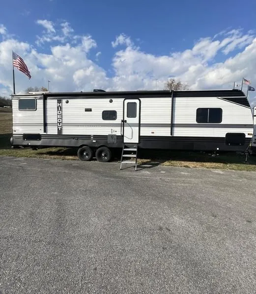 2023 Keystone RV Hideout 32LBH