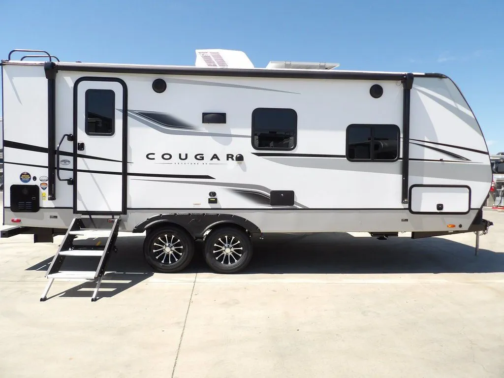 2024 Keystone RV Cougar Half-Ton 22RBSWE