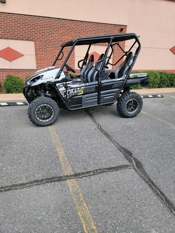 2024 Kawasaki Teryx4 S LE