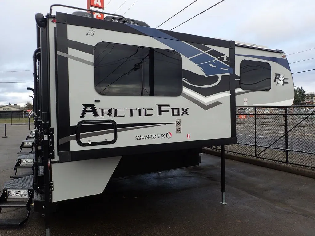 2024 Northwood Arctic Fox Camper Wet Bath 811