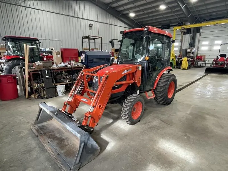 2017 KIOTI  Pre-Owned Hydrostatic Tractor with Cab and Front End Loader