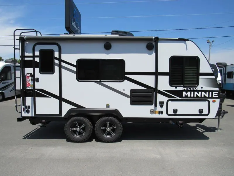 2023 Winnebago Micro Minnie 1720FB