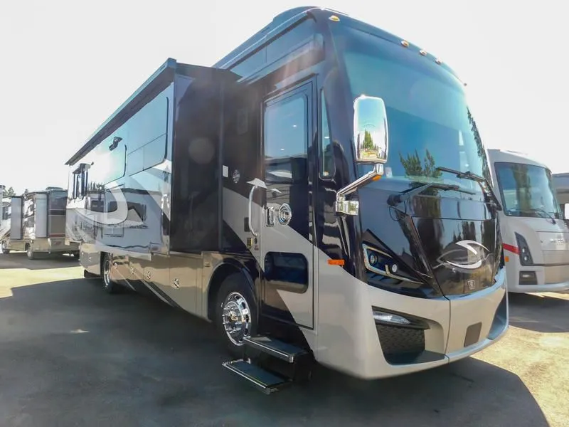 2023 Tiffin Motorhomes Phaeton 37BH