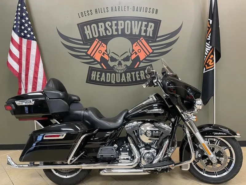 2015 Harley-Davidson FLHTCU - Electra Glide Ultra Classic