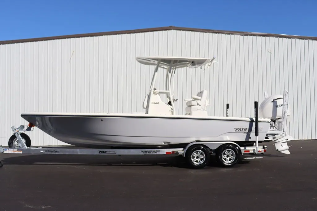 2024 Pathfinder Boats 2500 Hybrid