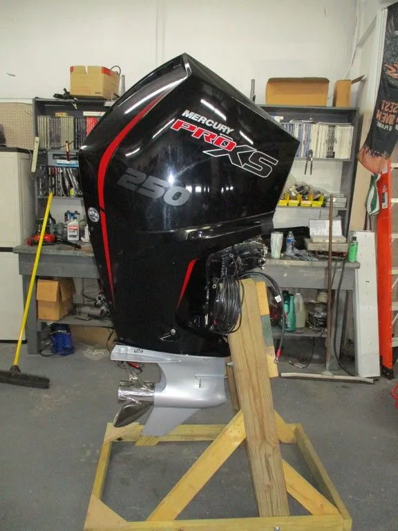 2020 Mercury Marine Pro XS 250