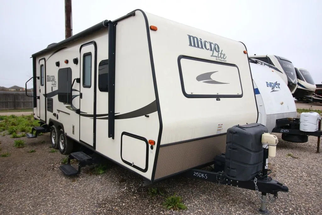 2015 Forest River Micro Lite 25DKS