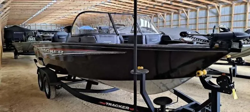 2024 Tracker Boats Targa V-18 Combo