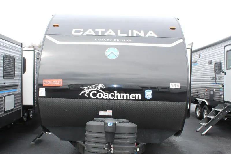 2024 Coachmen Catalina Legacy Edition 323BHDSCK