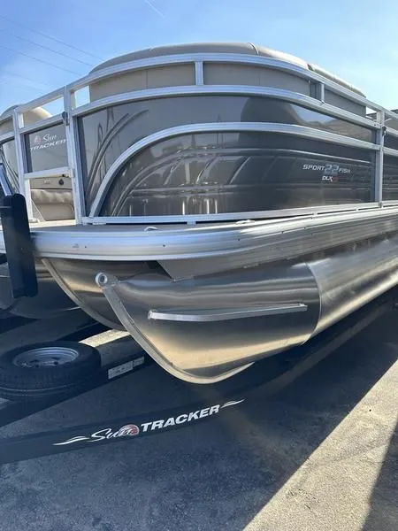 2024 Sun Tracker Sportfish 22XP3