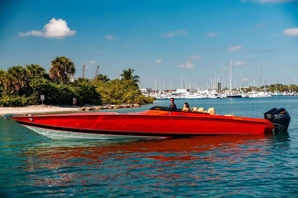 2024 Velocity Powerboats 430VRX