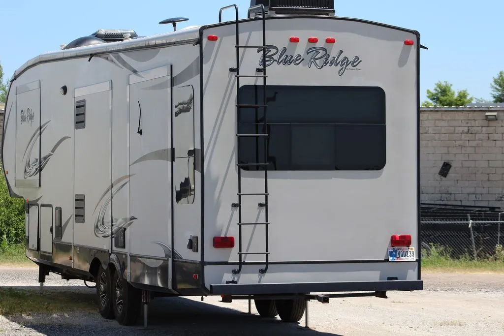 2014 Forest River Blue Ridge 3600RS