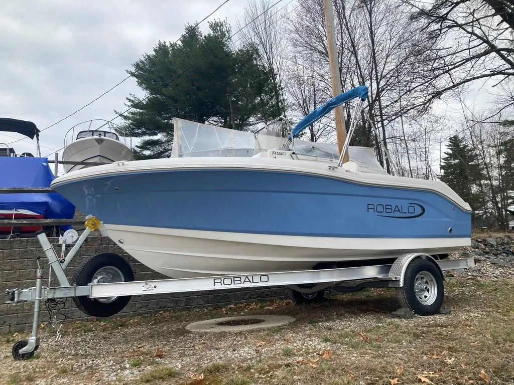 2023 Robalo R180 in Standish, ME