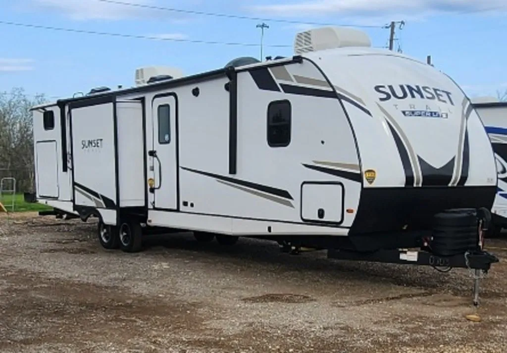 2024 CrossRoads RV Sunset Trail SS331BH