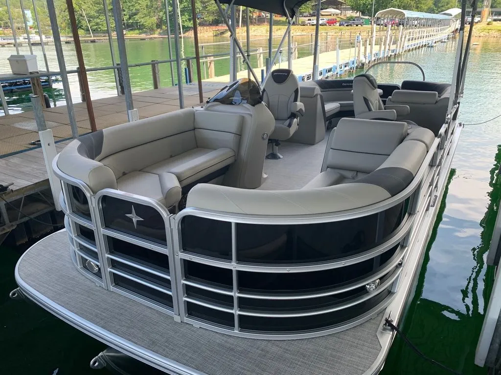 2022 Berkshire Pontoons 24RFX LE