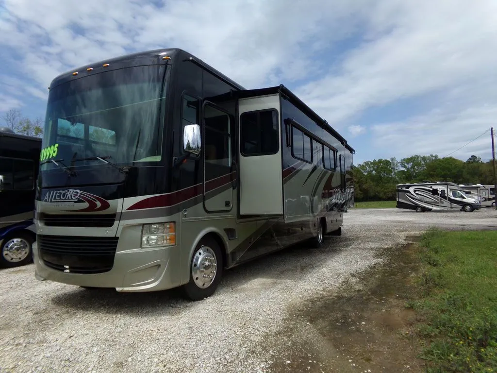 2015 Tiffin Motorhomes Allegro 36 LA